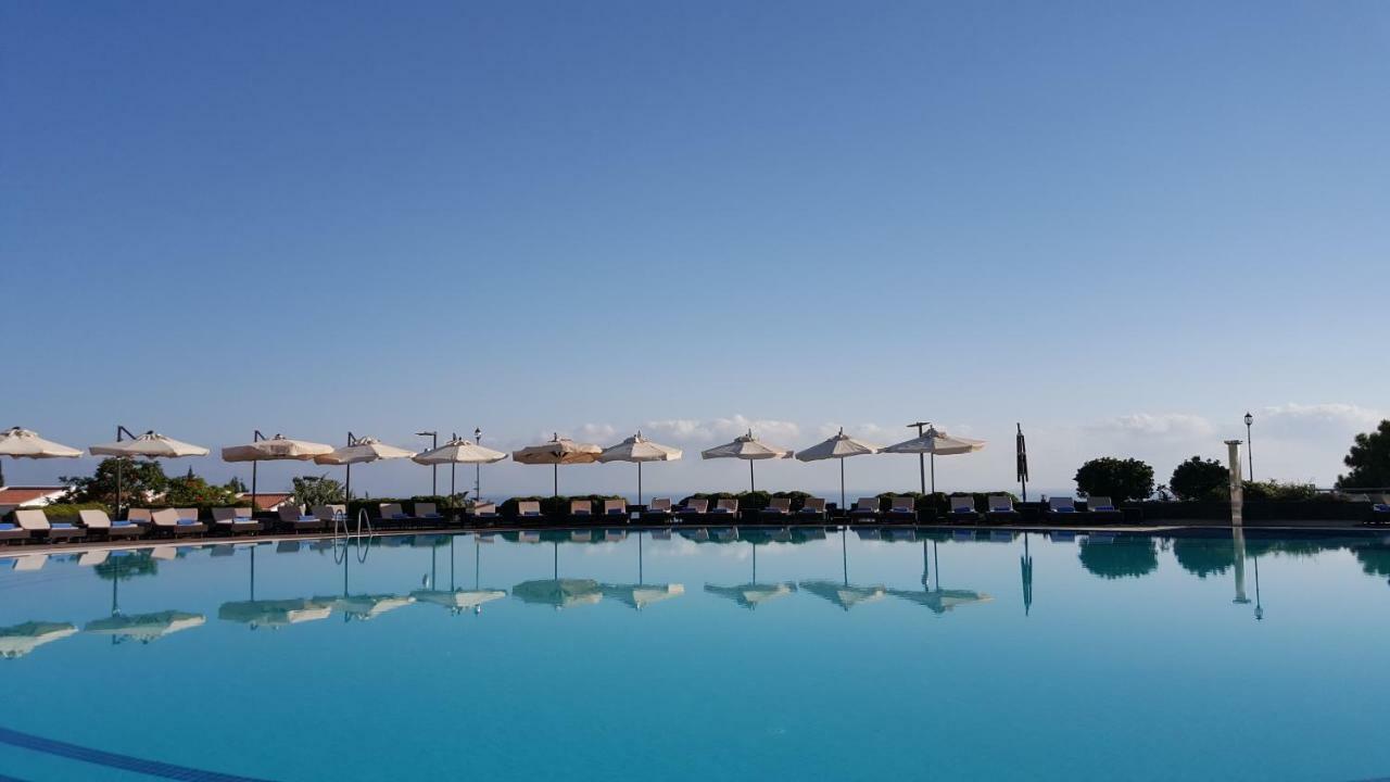 Malpas Hotel Agios Epiktitos Exterior photo