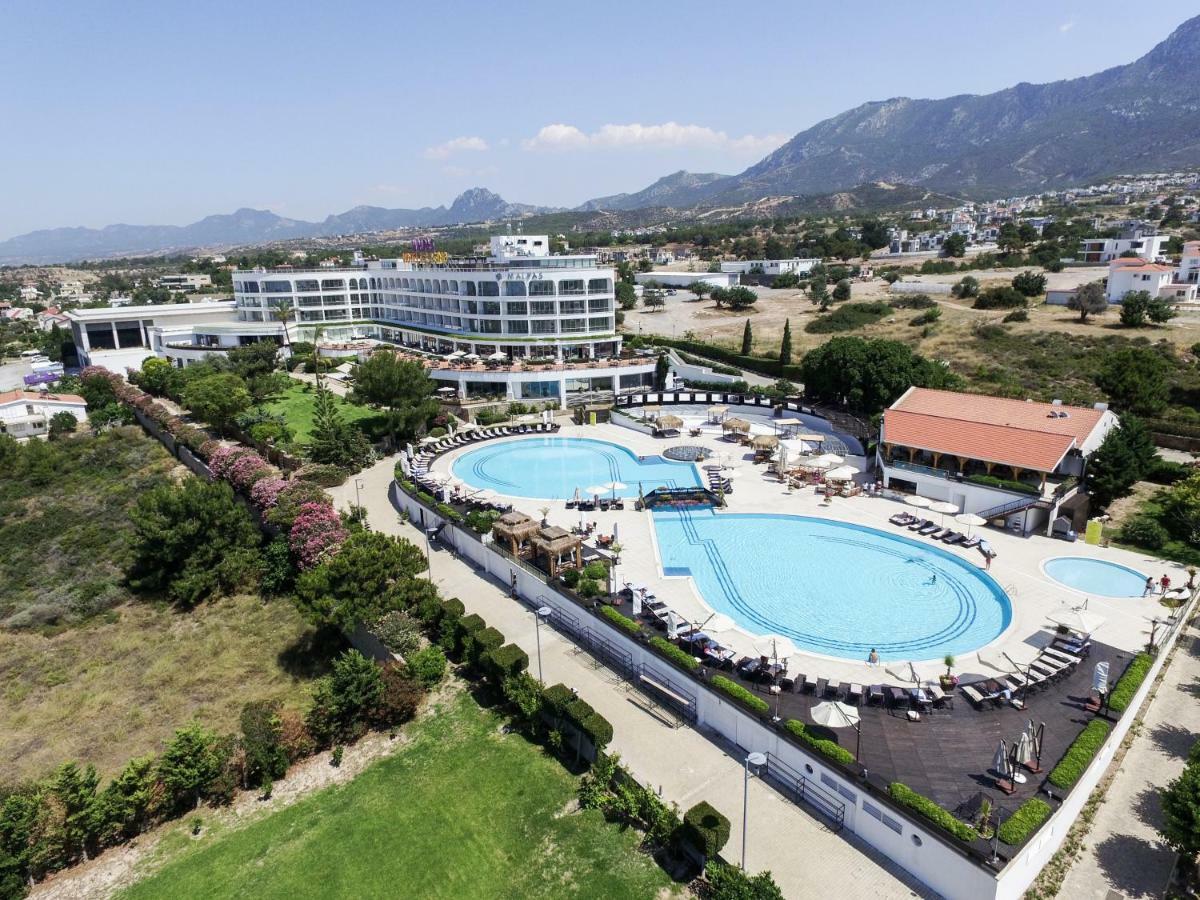 Malpas Hotel Agios Epiktitos Exterior photo