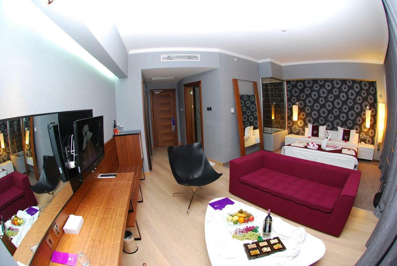 Malpas Hotel Agios Epiktitos Exterior photo