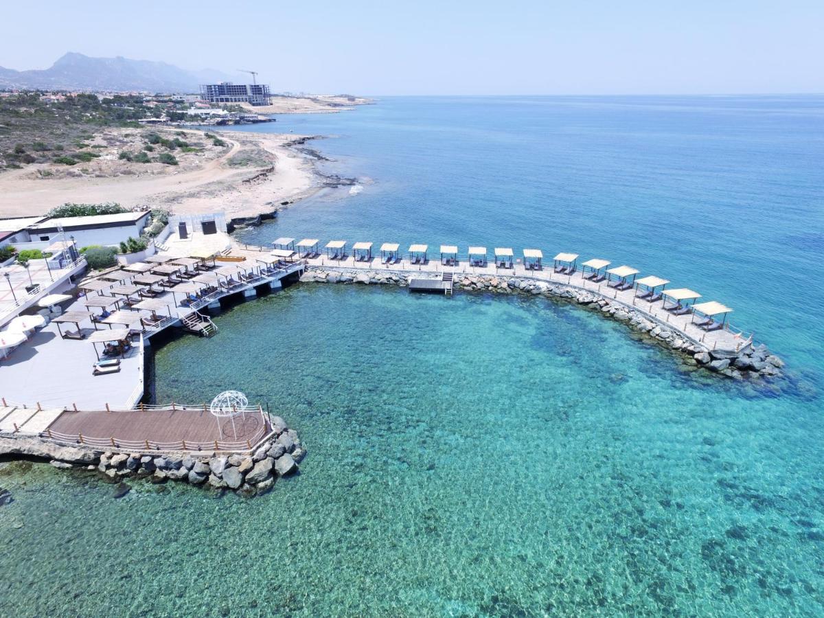 Malpas Hotel Agios Epiktitos Exterior photo